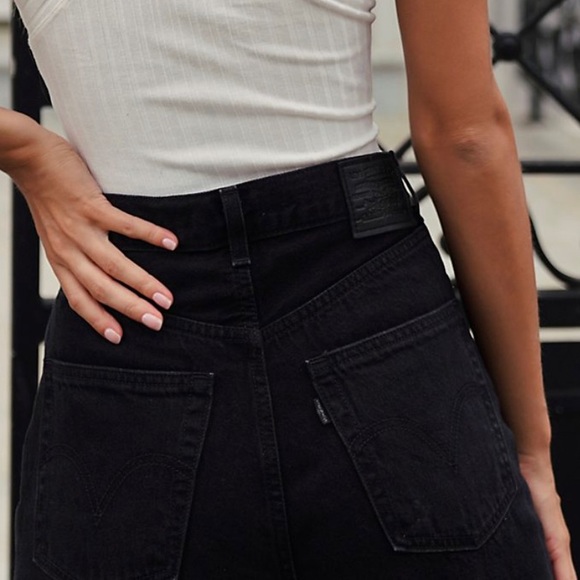 Free People Levis Shaping Straight Jeans - Picture 2 of 8